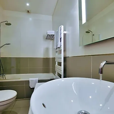 Mercure Centre Le Grand Hotel 4*
