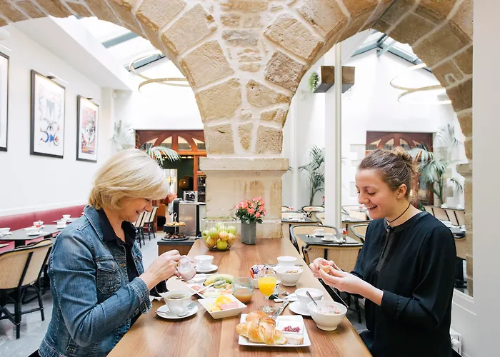 Mercure Centre Le Grand Hotel 4*