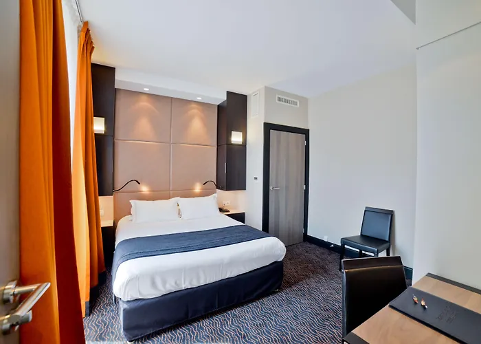 Mercure Centre Le Grand Hotel 4*