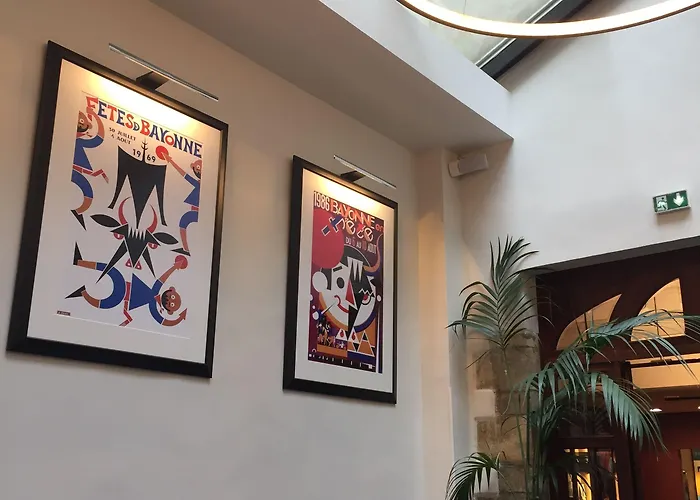 Hotel Mercure Centre Le Grand 4*